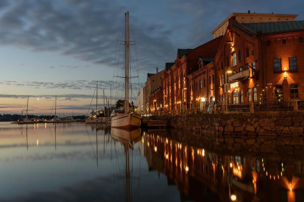 Kongressikoti Hotel Helsínquia